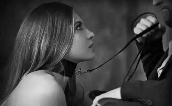 西檬之家-恋足癖是什么？字母圈中的亚文化实践指南